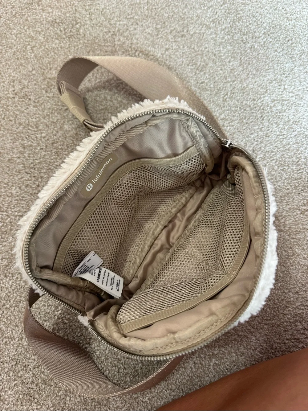 Lululemon Everywhere Fleece Belt Bag